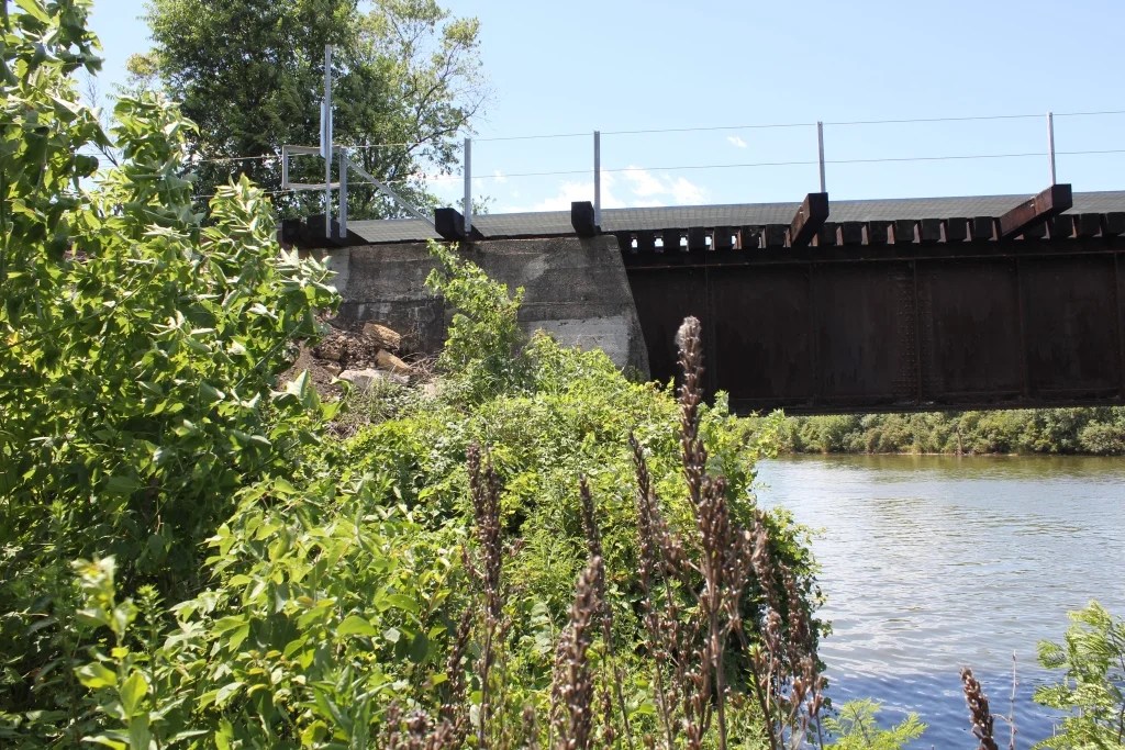 Elgin Rail Bridge (South)
